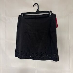 New with tags, womens size medium skirt, #H867